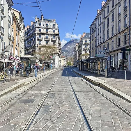 Apartment T3 Halles Sainte-claires Centre Grenoble