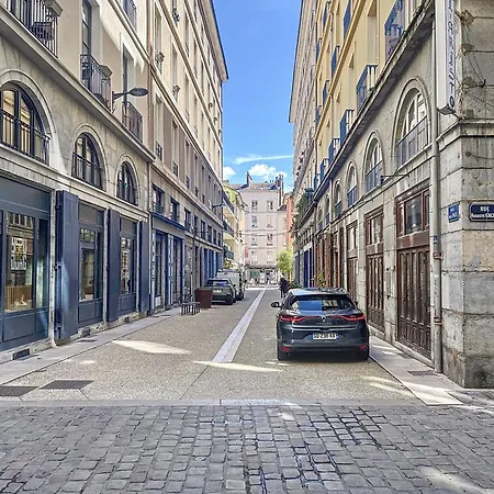 T3 Halles Sainte-claires Centre グルノーブル