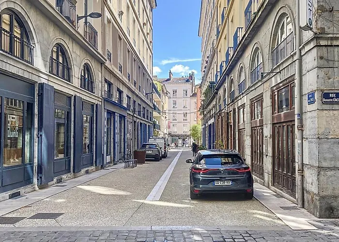 T3 Halles Sainte-claires Centre グルノーブル