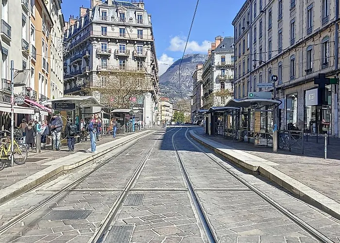 דירה T3 Halles Sainte-claires Centre גרנובל